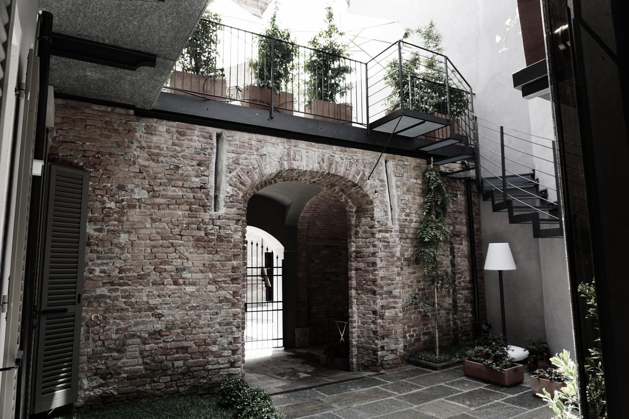La Canonica - Charming Self-Catering Apartments In ニッツァ・モンフェッラート エクステリア 写真