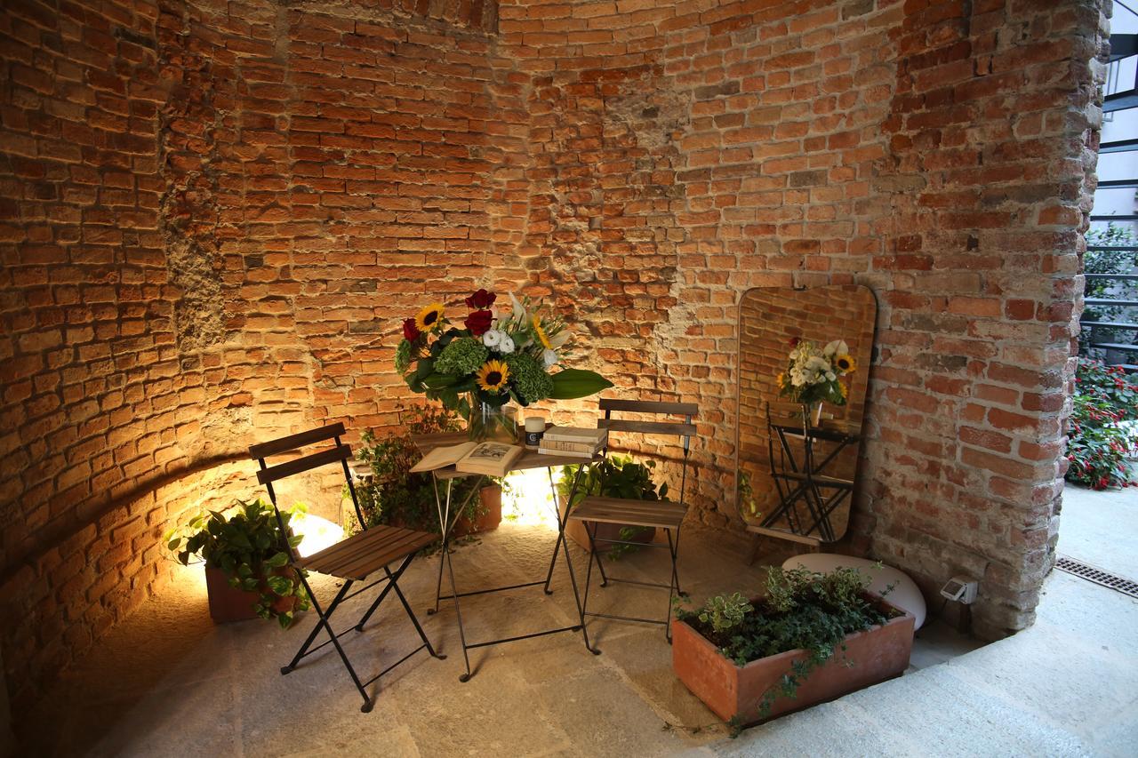 La Canonica - Charming Self-Catering Apartments In ニッツァ・モンフェッラート エクステリア 写真