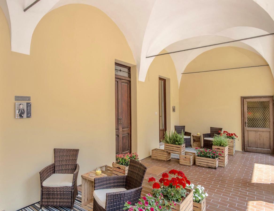 La Canonica - Charming Self-Catering Apartments In ニッツァ・モンフェッラート エクステリア 写真