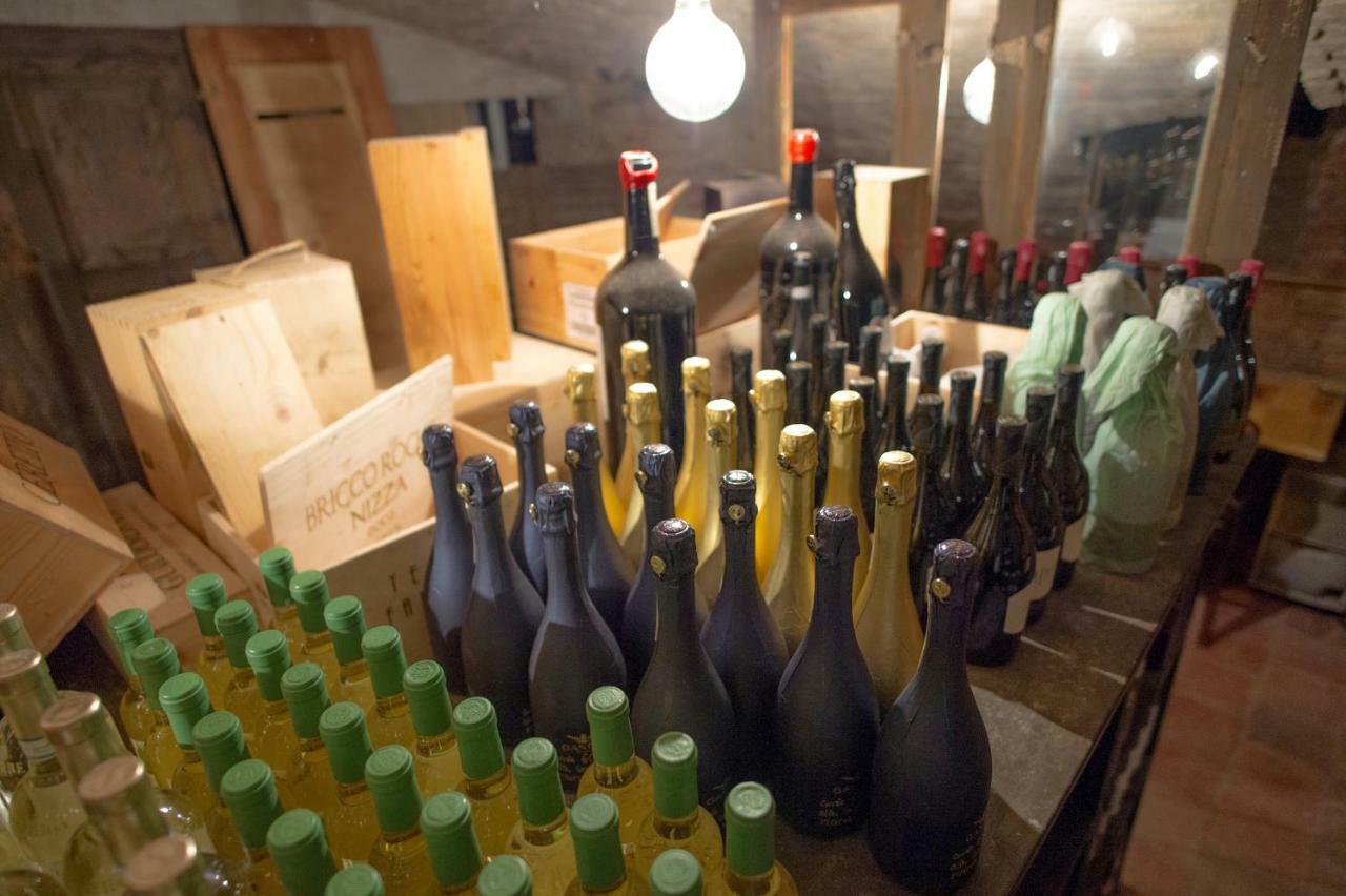La Canonica - Charming Self-Catering Apartments In ニッツァ・モンフェッラート エクステリア 写真
